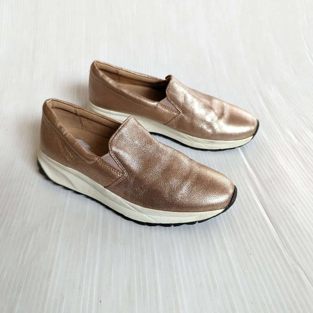 NATURALIZER Selah rose gold slip-on sneakers loafers - Picture 9 of 11